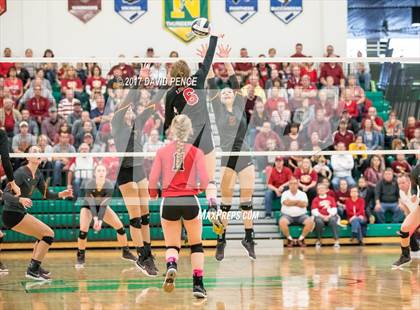 Thumbnail 2 in New Bremen vs. Fort Loramie (OHSAA D4 Regional Final) photogallery.