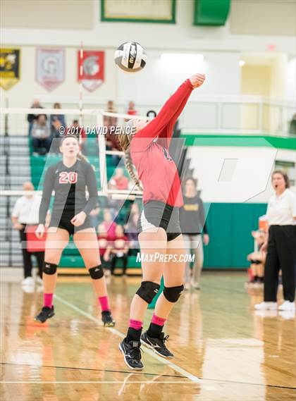 Thumbnail 1 in New Bremen vs. Fort Loramie (OHSAA D4 Regional Final) photogallery.