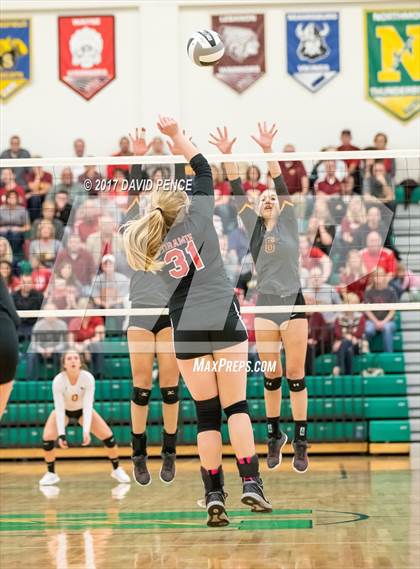 Thumbnail 1 in New Bremen vs. Fort Loramie (OHSAA D4 Regional Final) photogallery.
