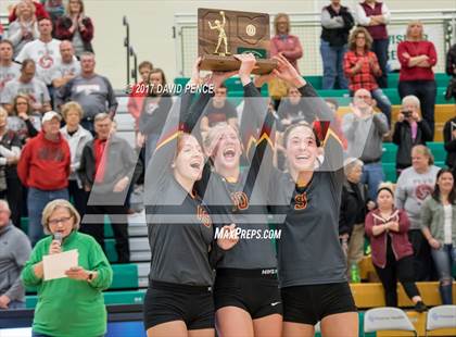 Thumbnail 1 in New Bremen vs. Fort Loramie (OHSAA D4 Regional Final) photogallery.