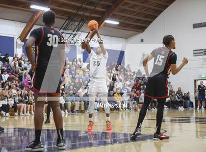 Thumbnail 1 in Notre Dame (SO) @ Harvard-Westlake photogallery.