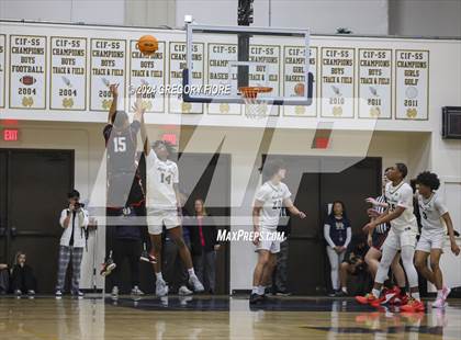 Thumbnail 1 in Notre Dame (SO) @ Harvard-Westlake photogallery.