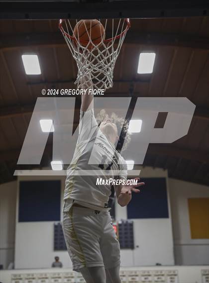 Thumbnail 3 in Notre Dame (SO) @ Harvard-Westlake photogallery.