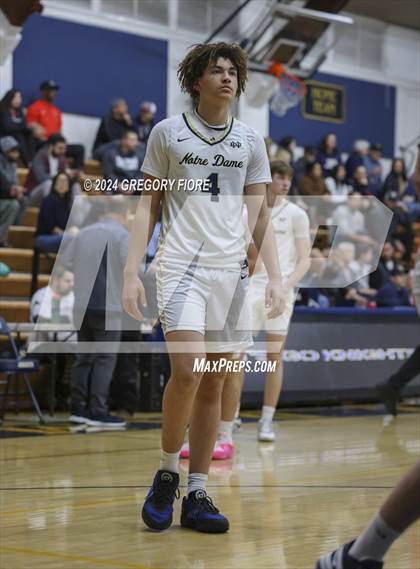 Thumbnail 1 in Notre Dame (SO) @ Harvard-Westlake photogallery.