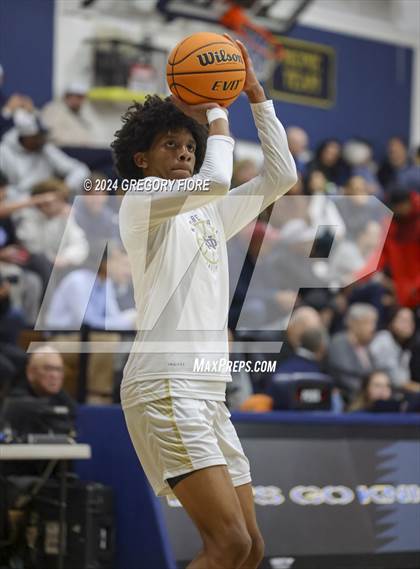 Thumbnail 3 in Notre Dame (SO) @ Harvard-Westlake photogallery.