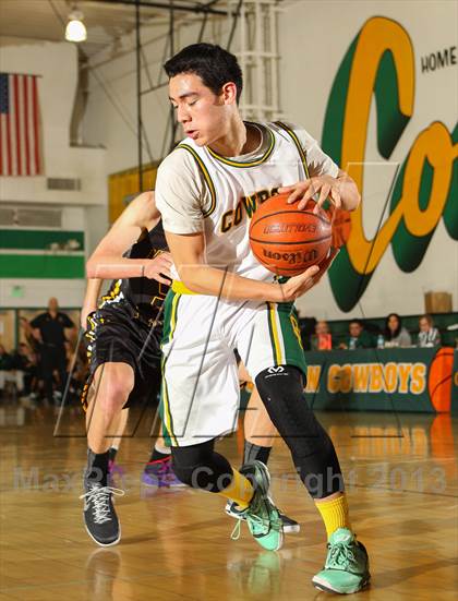 Thumbnail 1 in Newbury Park vs. Canyon (Canyon Classic) photogallery.