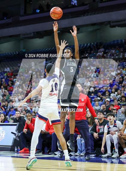 Thumbnail 3 in Veterans Memorial vs. Ellison (UIL 5A Basketball Semifinal) photogallery.