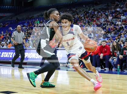 Thumbnail 3 in Veterans Memorial vs. Ellison (UIL 5A Basketball Semifinal) photogallery.