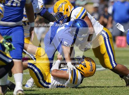 Thumbnail 3 in Kaiser @ Waimea (HHSAA Division 2 Round 1 Playoff) photogallery.