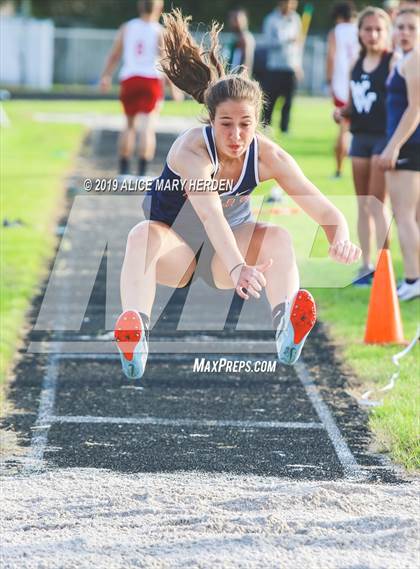 Thumbnail 2 in Springstead Invitational photogallery.