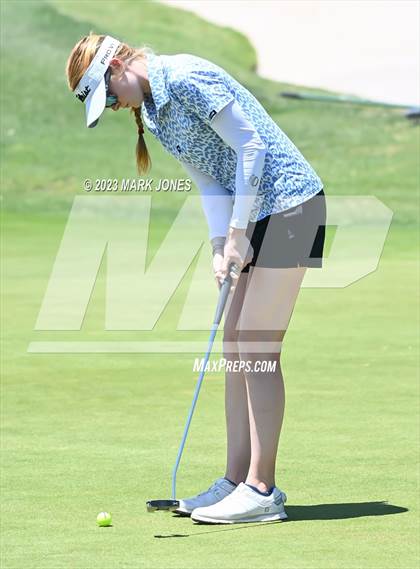 Thumbnail 3 in AIA Division III State Championship  photogallery.