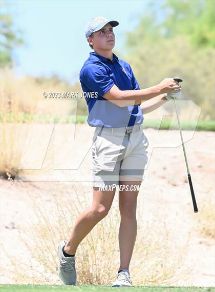 Thumbnail 3 in AIA Division III State Championship  photogallery.