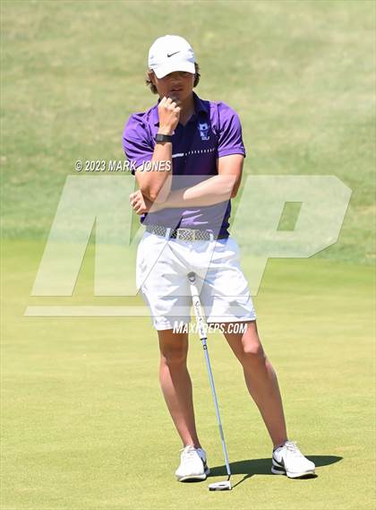 Thumbnail 3 in AIA Division III State Championship  photogallery.