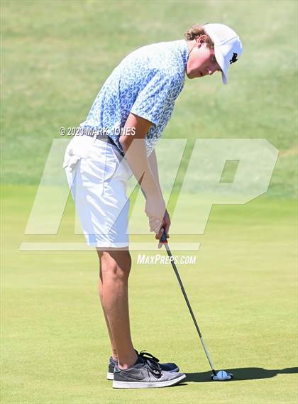 Thumbnail 2 in AIA Division III State Championship  photogallery.