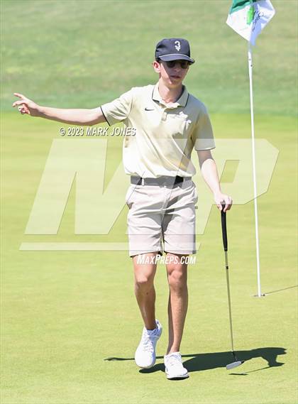 Thumbnail 3 in AIA Division III State Championship  photogallery.