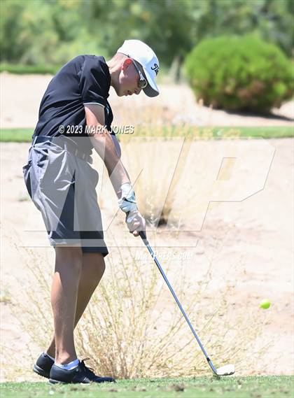 Thumbnail 3 in AIA Division III State Championship  photogallery.