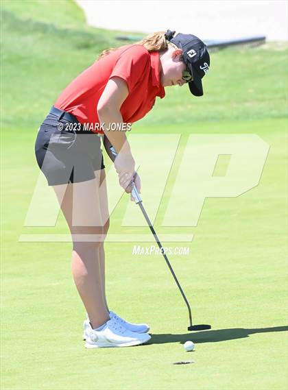 Thumbnail 1 in AIA Division III State Championship  photogallery.