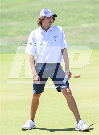 Thumbnail 3 in AIA Division III State Championship  photogallery.
