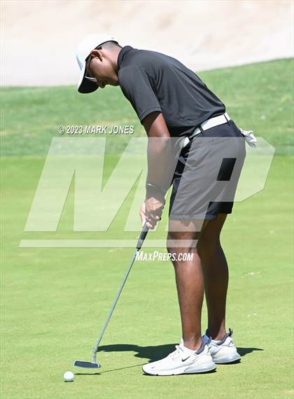 Thumbnail 3 in AIA Division III State Championship  photogallery.