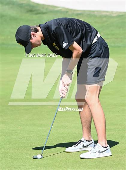 Thumbnail 2 in AIA Division III State Championship  photogallery.