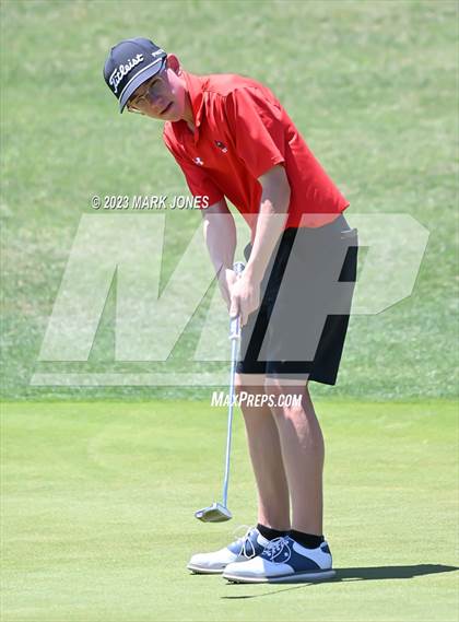 Thumbnail 3 in AIA Division III State Championship  photogallery.