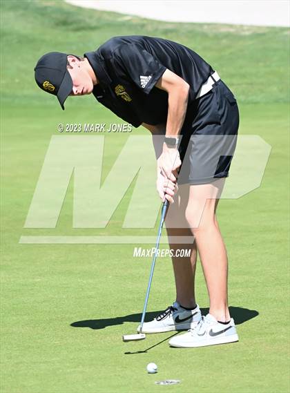 Thumbnail 3 in AIA Division III State Championship  photogallery.
