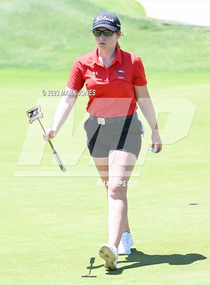 Thumbnail 3 in AIA Division III State Championship  photogallery.