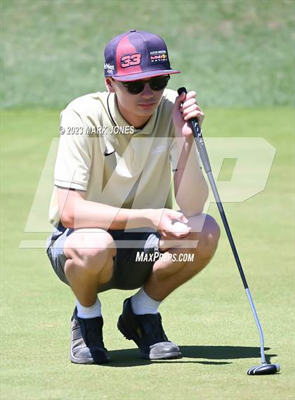 Thumbnail 3 in AIA Division III State Championship  photogallery.