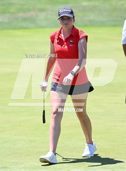 Thumbnail 3 in AIA Division III State Championship  photogallery.