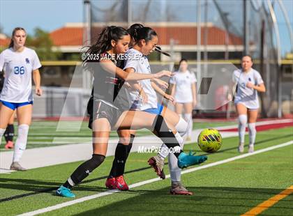 Thumbnail 2 in Santa Margarita vs. Oaks Christian (CIF-SS Open Div Semi Final) photogallery.