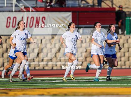 Thumbnail 1 in Santa Margarita vs. Oaks Christian (CIF-SS Open Div Semi Final) photogallery.