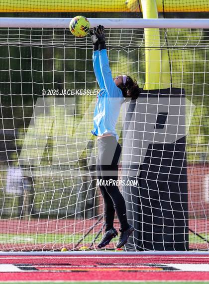 Thumbnail 1 in Santa Margarita vs. Oaks Christian (CIF-SS Open Div Semi Final) photogallery.