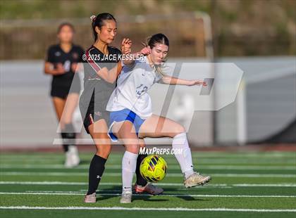 Thumbnail 3 in Santa Margarita vs. Oaks Christian (CIF-SS Open Div Semi Final) photogallery.