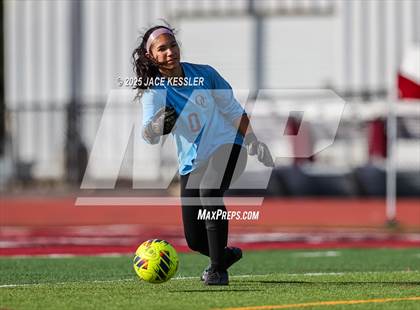 Thumbnail 2 in Santa Margarita vs. Oaks Christian (CIF-SS Open Div Semi Final) photogallery.