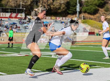 Thumbnail 3 in Santa Margarita vs. Oaks Christian (CIF-SS Open Div Semi Final) photogallery.