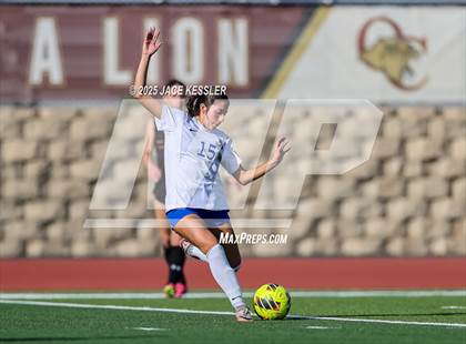 Thumbnail 2 in Santa Margarita vs. Oaks Christian (CIF-SS Open Div Semi Final) photogallery.