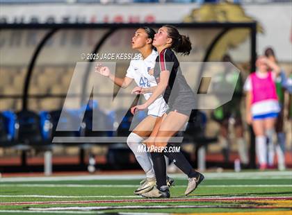 Thumbnail 2 in Santa Margarita vs. Oaks Christian (CIF-SS Open Div Semi Final) photogallery.
