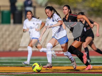 Thumbnail 3 in Santa Margarita vs. Oaks Christian (CIF-SS Open Div Semi Final) photogallery.