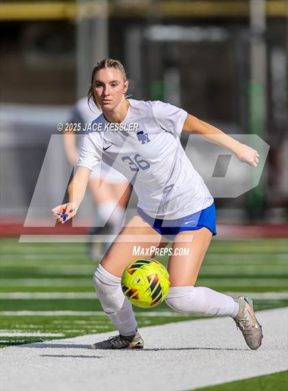 Thumbnail 1 in Santa Margarita vs. Oaks Christian (CIF-SS Open Div Semi Final) photogallery.