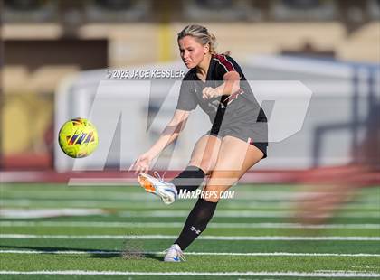 Thumbnail 3 in Santa Margarita vs. Oaks Christian (CIF-SS Open Div Semi Final) photogallery.