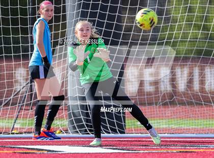 Thumbnail 2 in Santa Margarita vs. Oaks Christian (CIF-SS Open Div Semi Final) photogallery.