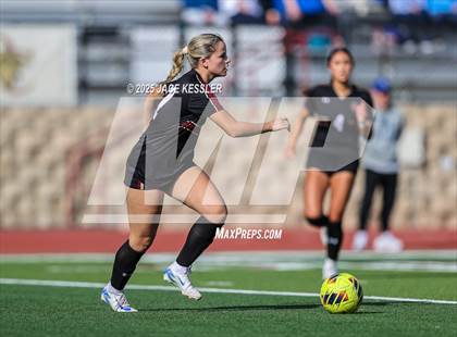 Thumbnail 3 in Santa Margarita vs. Oaks Christian (CIF-SS Open Div Semi Final) photogallery.