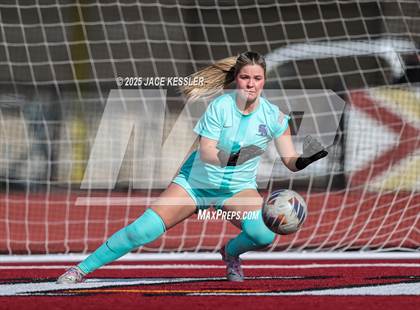 Thumbnail 2 in Santa Margarita vs. Oaks Christian (CIF-SS Open Div Semi Final) photogallery.