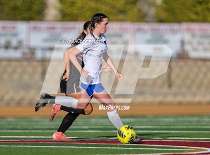 Thumbnail 3 in Santa Margarita vs. Oaks Christian (CIF-SS Open Div Semi Final) photogallery.