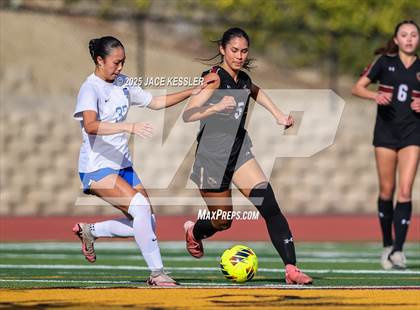 Thumbnail 2 in Santa Margarita vs. Oaks Christian (CIF-SS Open Div Semi Final) photogallery.
