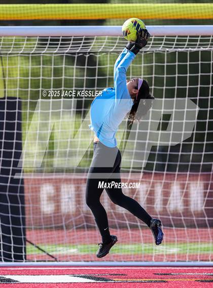 Thumbnail 2 in Santa Margarita vs. Oaks Christian (CIF-SS Open Div Semi Final) photogallery.