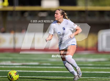 Thumbnail 2 in Santa Margarita vs. Oaks Christian (CIF-SS Open Div Semi Final) photogallery.