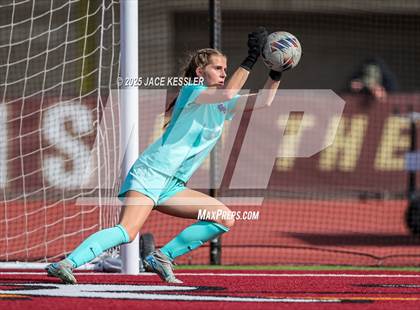 Thumbnail 2 in Santa Margarita vs. Oaks Christian (CIF-SS Open Div Semi Final) photogallery.