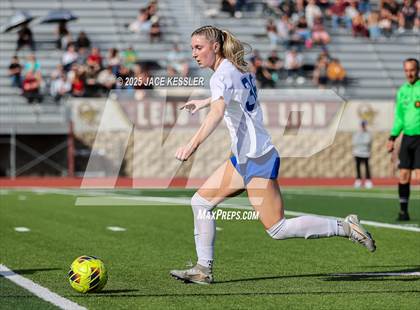 Thumbnail 3 in Santa Margarita vs. Oaks Christian (CIF-SS Open Div Semi Final) photogallery.