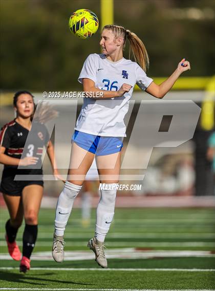 Thumbnail 3 in Santa Margarita vs. Oaks Christian (CIF-SS Open Div Semi Final) photogallery.